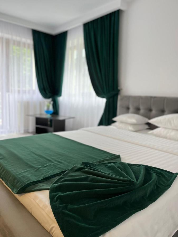 Vila Calimanel Hotel วาตราดอร์เนย์ ภายนอก รูปภาพ