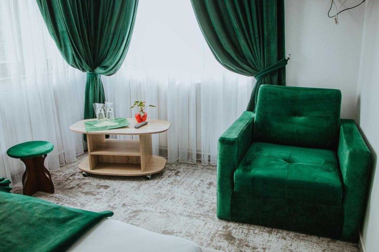Vila Calimanel Hotel วาตราดอร์เนย์ ภายนอก รูปภาพ